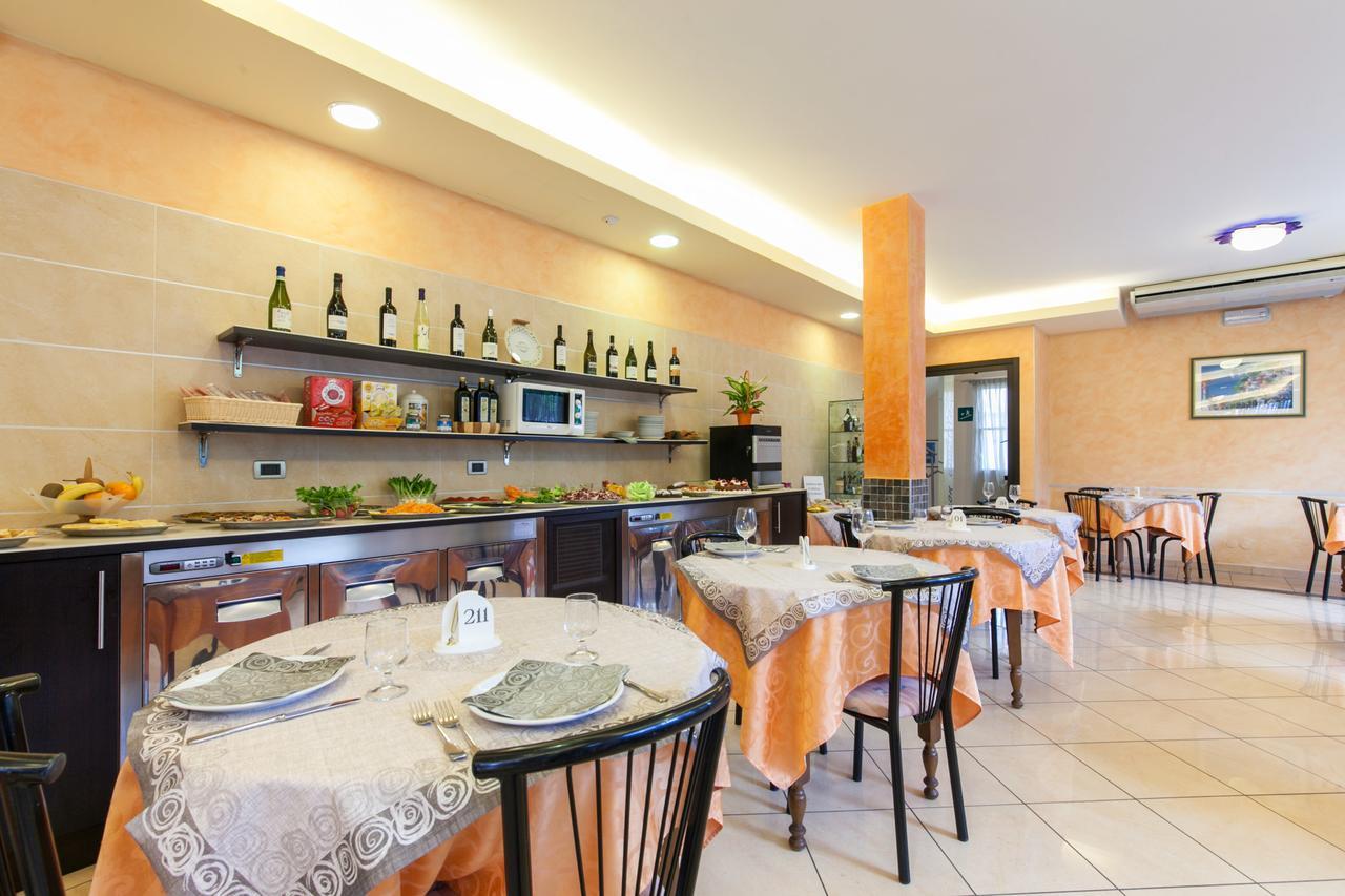 Hotel Krone Lido di Classe Ngoại thất bức ảnh