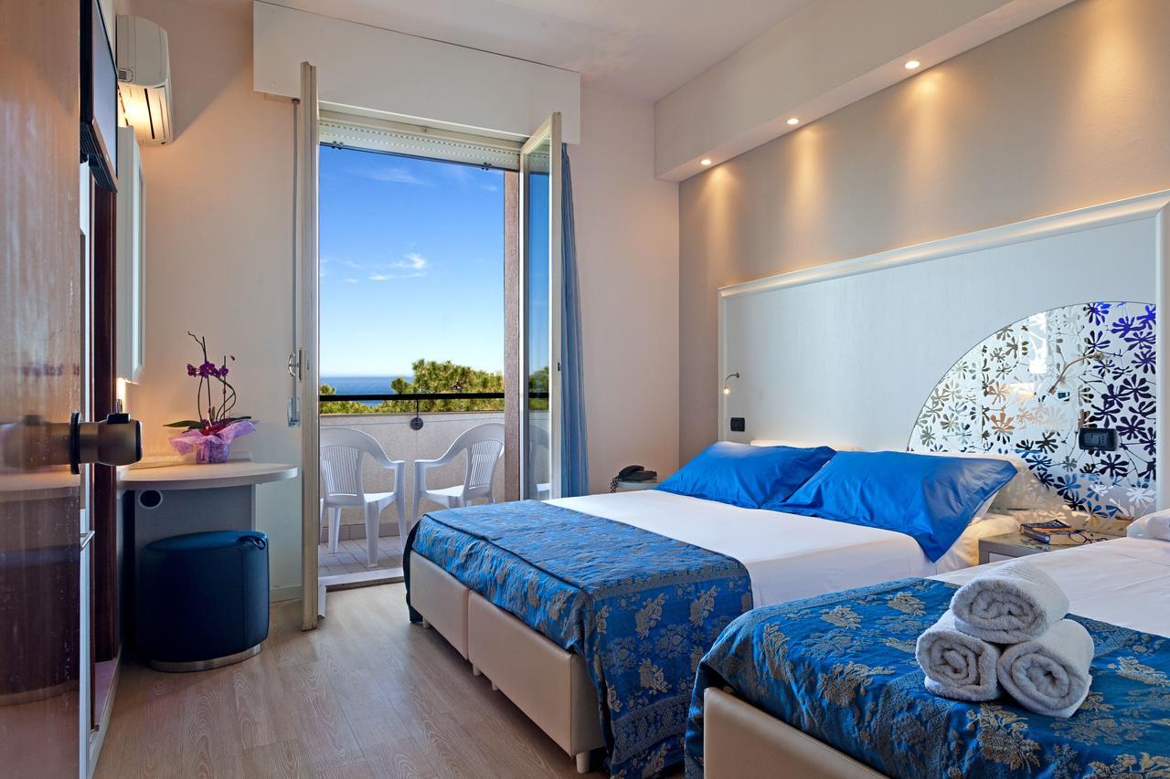 Hotel Krone Lido di Classe Ngoại thất bức ảnh